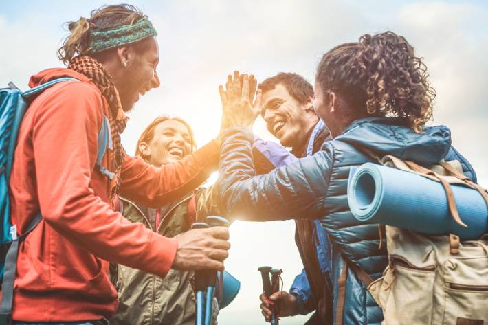 Collega’s op een onverwacht avontuur tijdens een onvergetelijke teambuildingactiviteit Collega's op een onverwacht avontuur tijdens een onvergetelijke teambuildingactiviteit